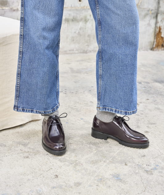 Derbies Cuir pour Femme La femme tranquille en Cuir Vernis Bordeaux Paire Fils