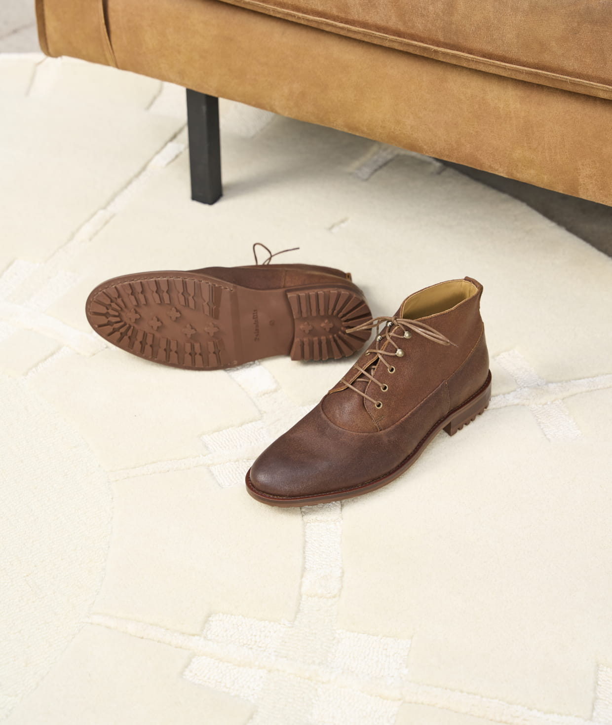 Desert boots for men Luxury boots in leather or suede Paire Fils