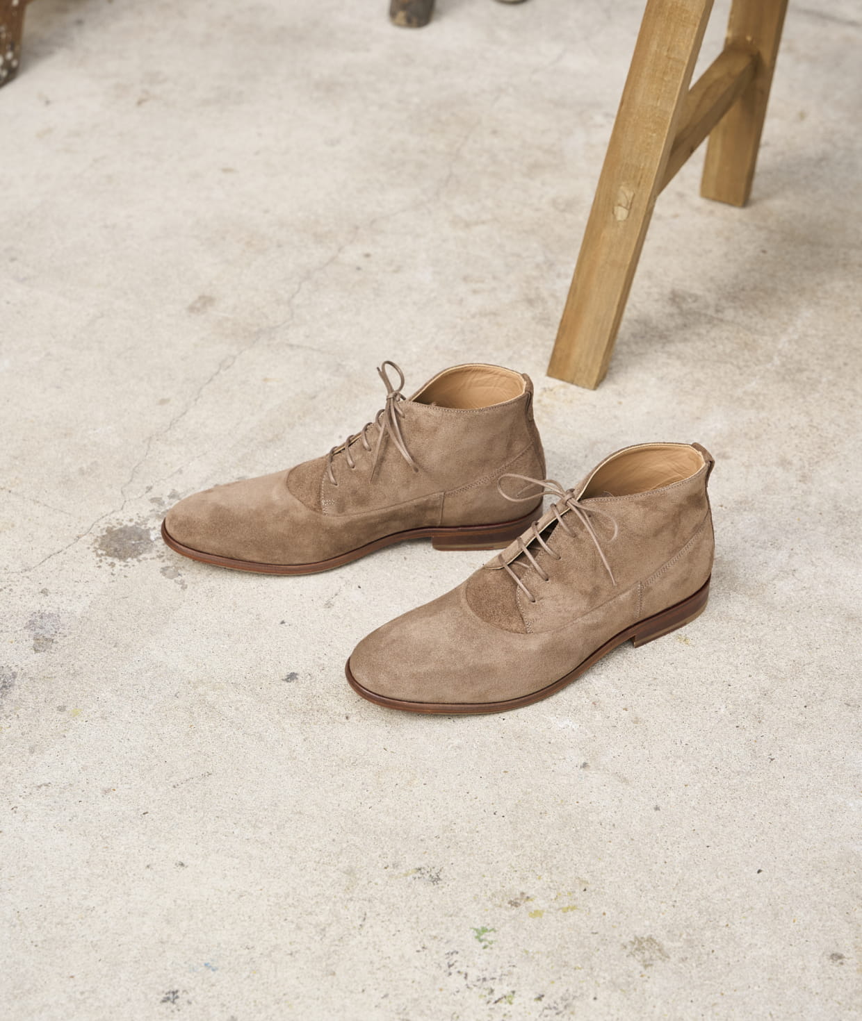 Flat sole desert boots online
