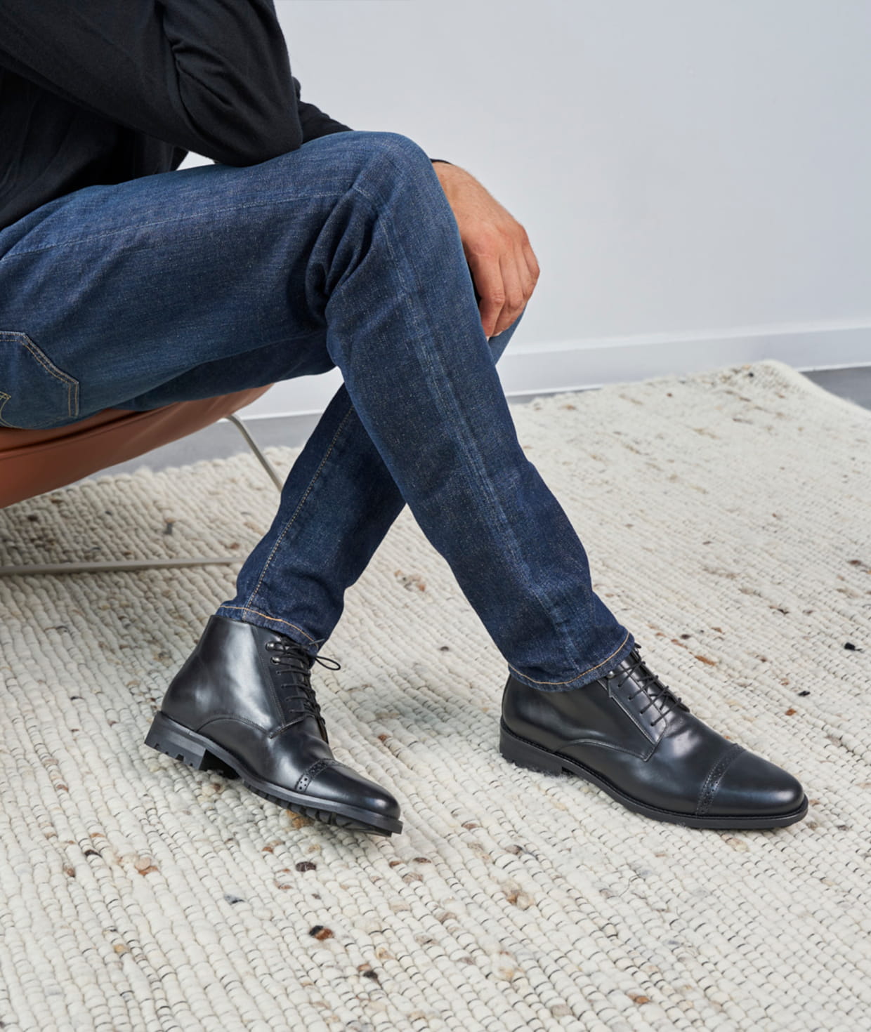 Desert boots Black suede for men L homme Audacieux the elegant high boots Paire Fils