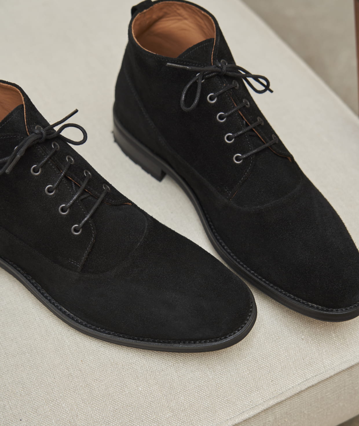 Desert boots for men Luxury boots in leather or suede Paire Fils