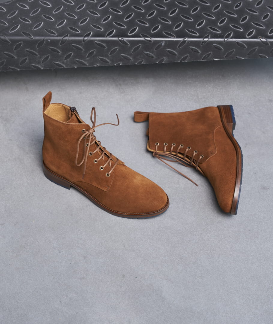 Bottines combats pour femme La Femme Impolie Daim Camel Paire Fils
