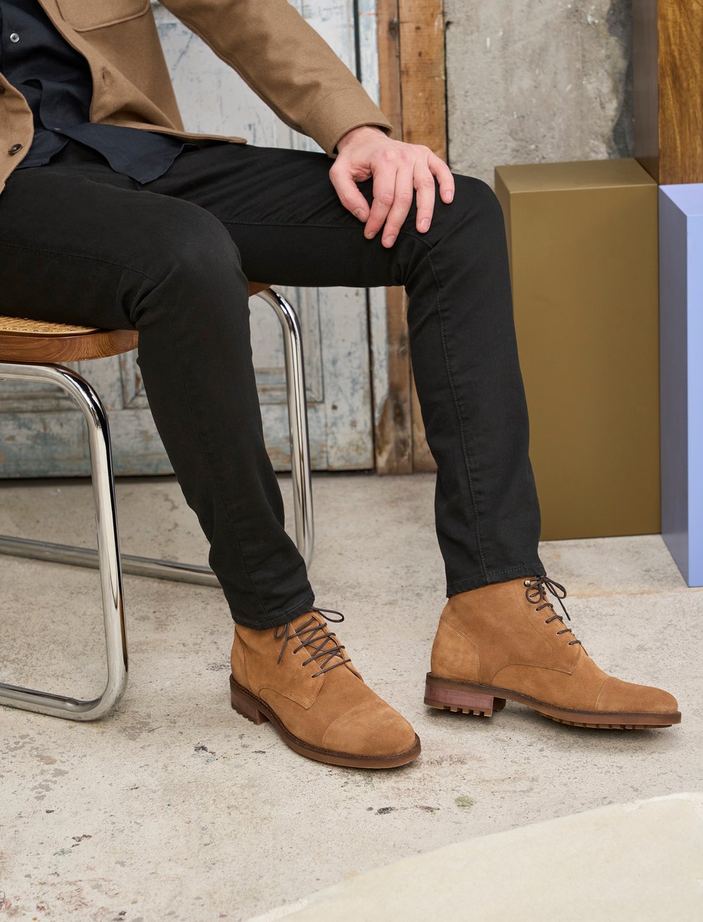 Combat boots for men: L'homme Inconscient in Beige Suede