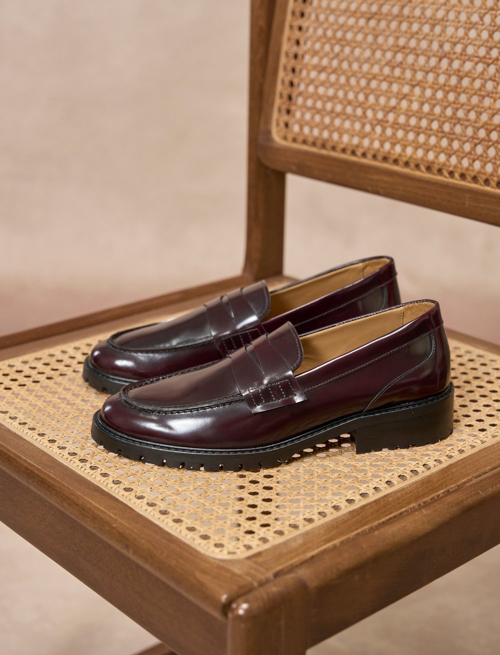 Mocassin Chunky Cuir: La Femme Impatiente Cuir cerise vernis - Main Image