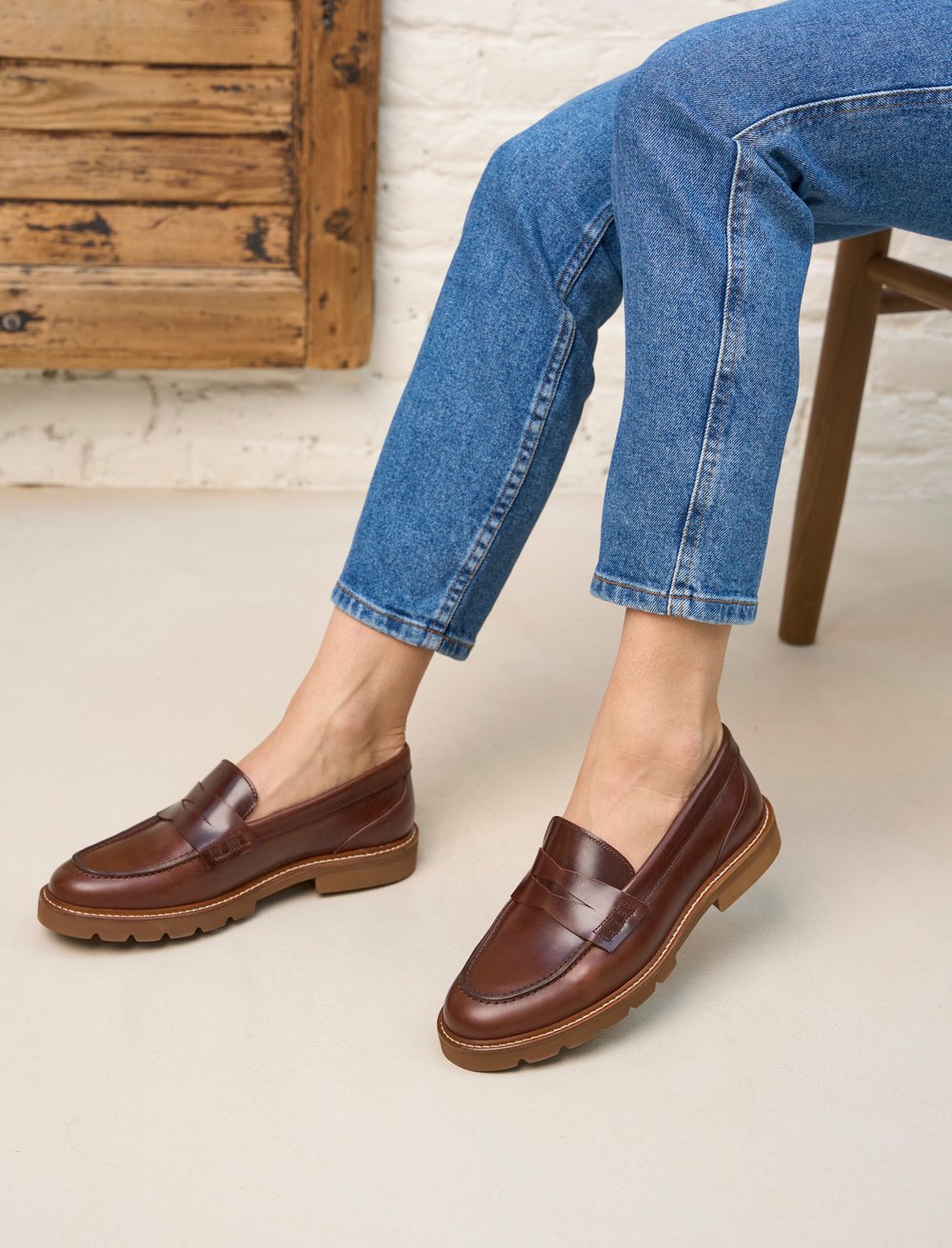Women's Chunky Loafer: La Femme Impatiente Brown Patinated Leather