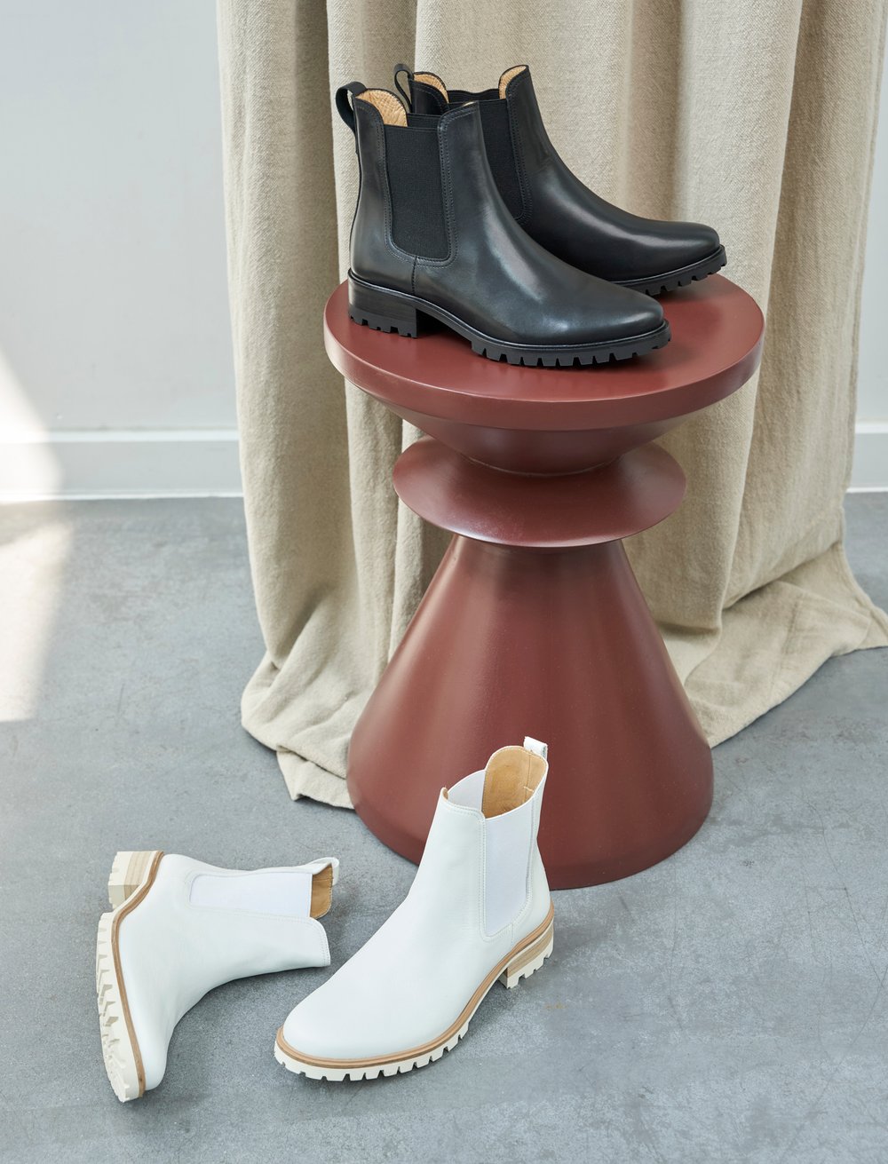 Chelsea Boots Femme: La Femme Pressée Commando en Daim Marron Noisette