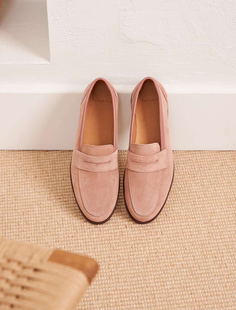 Mocassin Femme en Daim Rose: La Femme Insolente