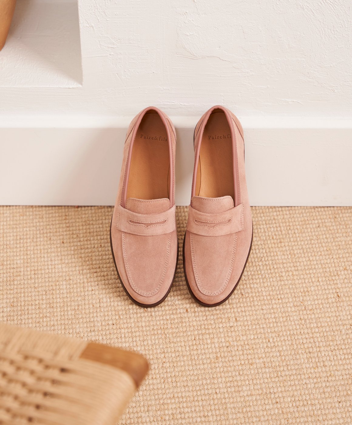 Mocassin Femme en Daim Rose: La Femme Insolente