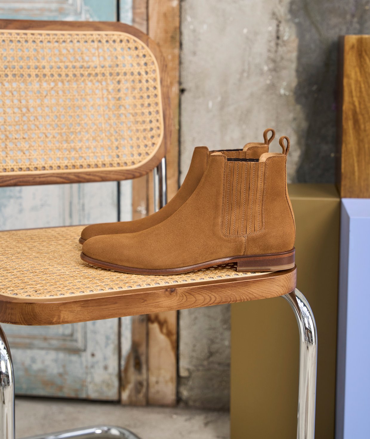 Chelsea Boots for Men : The Pressed Man in Leather or Suede display picture 3