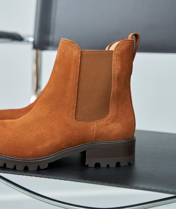 our luxury Chelsea boots