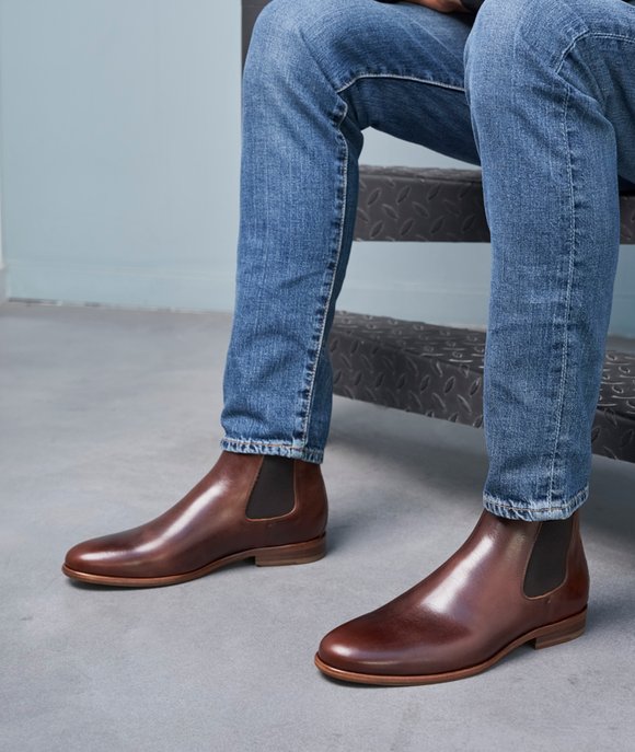 look Chelsea boots
