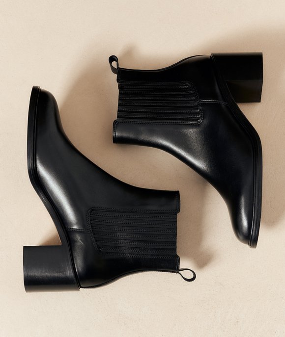 boots chelsea cuir noir femme