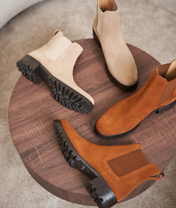 Chelsea boots black leather